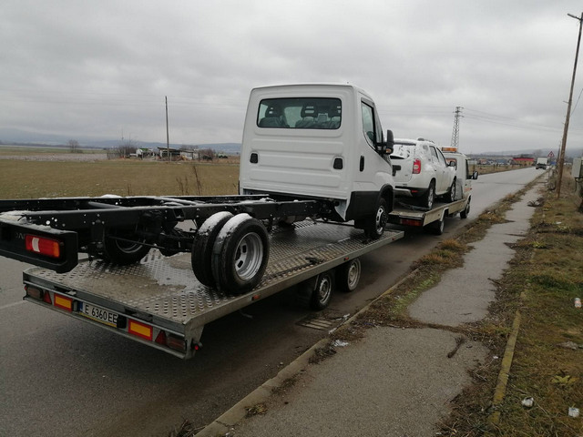 превоз на повредени и катастрофирали автомобили